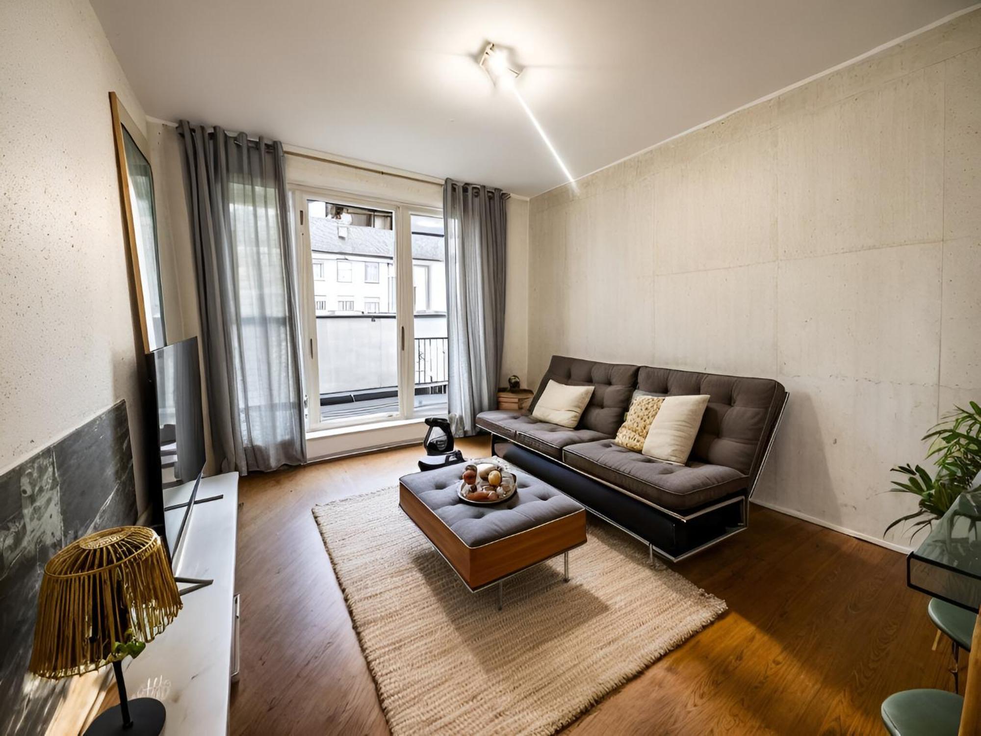 Stbg Bel Appartement Avec Balcon Straßburg Exterior foto